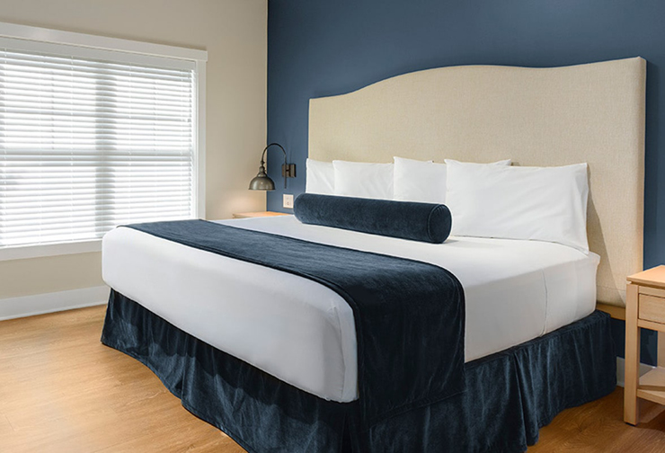 2-Bedroom Cottages Bedroom 1