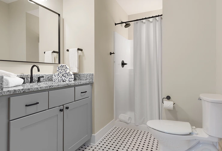 Quarters 2-Bedroom Apartments Bathroom 2