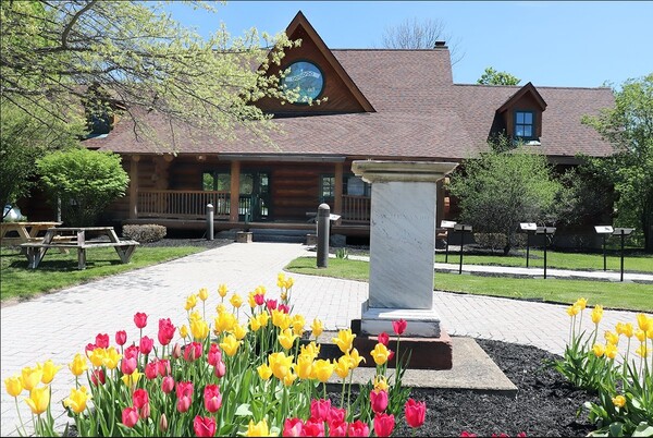 Shako:wi Cultural Center